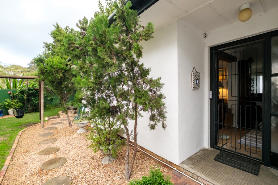 6 Bedroom Property for Sale in Pinelands Western Cape